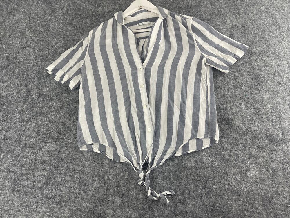 BALDWIN Shirt Womens Medium Bldwn Crop Button Up Striped Gray Short Sleeve N259